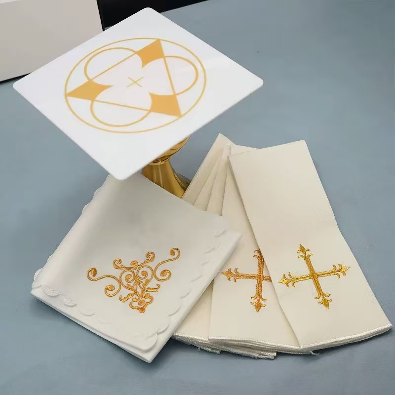 Embroidery Towel - Articles d'autel : Pallier brodé, Purificateur,