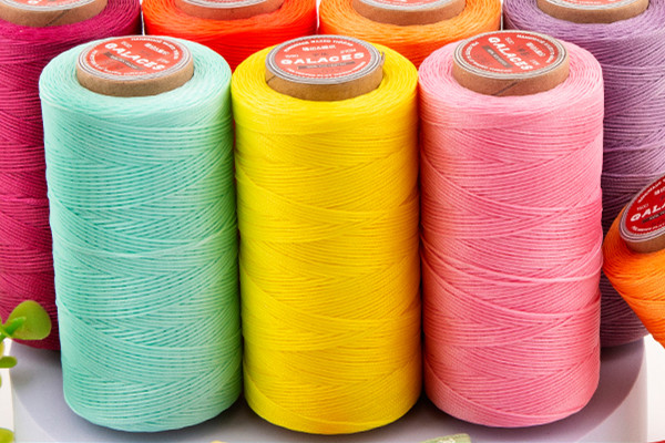 Fil ciré plat tressé GALACES 0 - Embroidery Yarns avis et prix