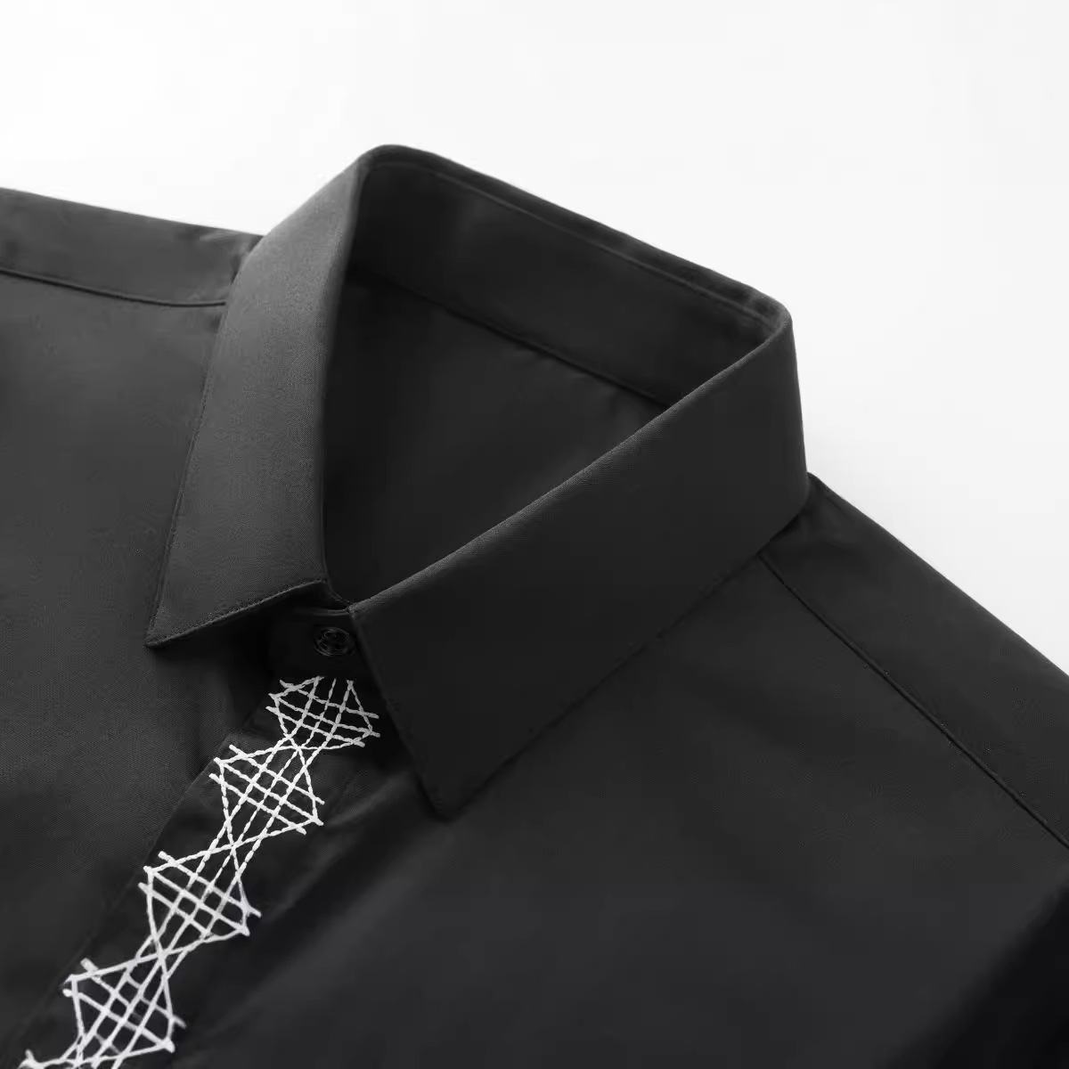 Haut en coton noir et blanc po - Embroidery On Black Shirt avis et prix