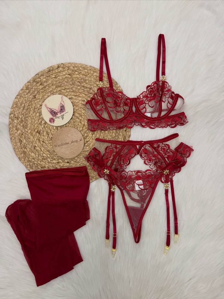 Ensemble de lingerie en dentel - Embroidery Underwear avis et prix